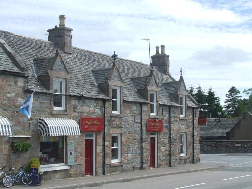 Tomintoul House | Argyle Guest House: Pet-Friendly Stay with Top Ratings