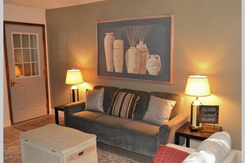 Grand Forks Apartment | Guest Rated Arhaus 2: Family-Friendly Comfort Awaits