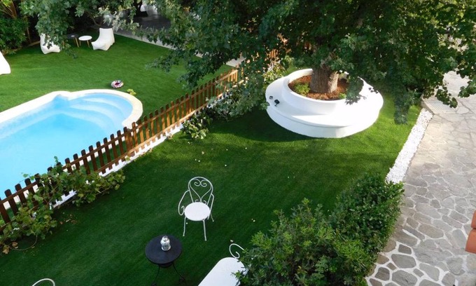Vatopedi Apartment | Elevate Your Stay at Arhontariki - 4-Star, Pet Friendly Retreat