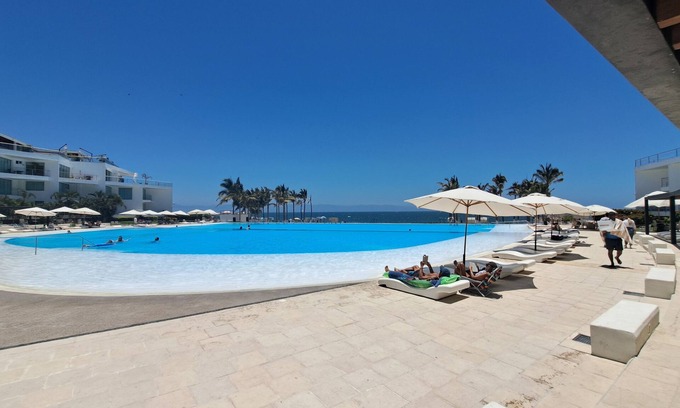 Flamingos Apartment | Relaxing Escape at Aria Ocean Nuevo Vallarta Beach Pool