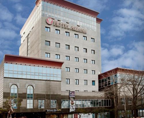 Dusan-dong Hotel | Guest-Rated Ariana Hotel: Child-Friendly & Accessible Stay