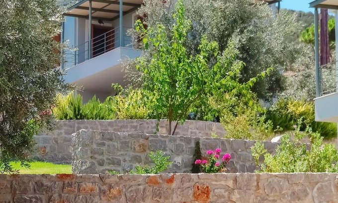 Melissopetra Villa | Discover Aricobé: Pet & Child Friendly, Rated 9.5/10