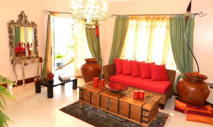 Floreal House | Relaxing ARIEL Lodge - Floreal with Spa & Hot Tub Amenities