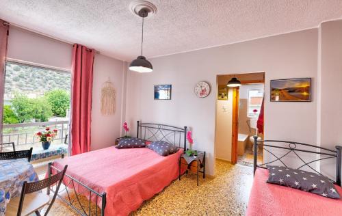 Phthiotis Region Apartment | Top-Rated Family-Friendly Stay at Arilena Studios