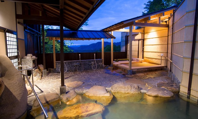 Kita Ward House | Experience Relaxation at Arima Onsen Motoyu Ryuusenkaku