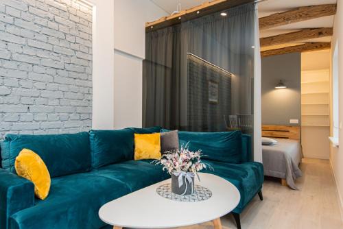 Klaipeda Apartment | Comfortable Apartment with Private Entrance for Families