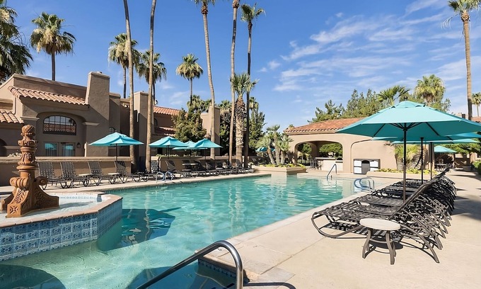 South Scottsdale Resort | Modern Arizona Retreat: Free Parking & Five Pools Await!