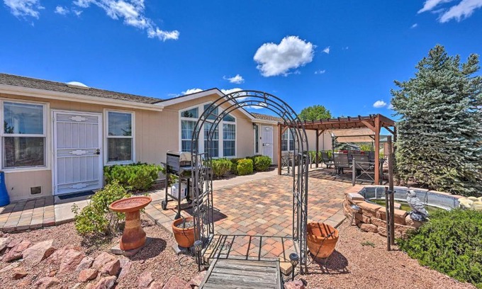 Payson House | Cozy Payson Home with Arizona Room and Family Amenities