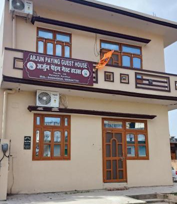 Faizabad House | Top-Rated ARJUN PAYING GUEST HOUSE for Family-Friendly Stays