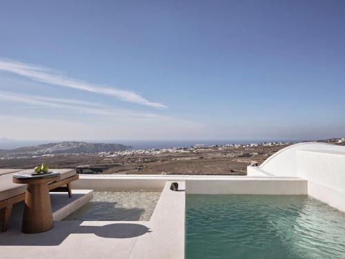 Pyrgos Hotel | Ark