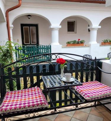 Markt Allhau House | Pet-Friendly Retreat at Arkadenhof Kurtz - 8/10 Rated Stay
