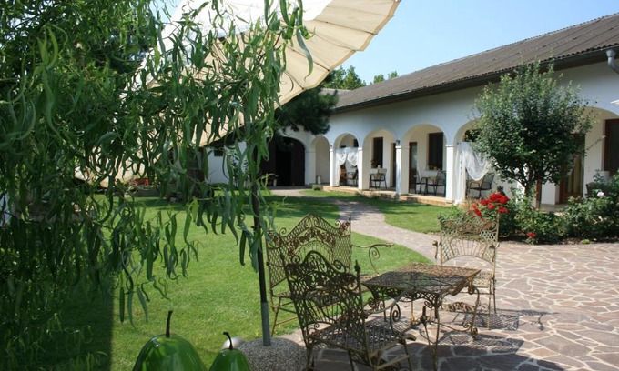 Illmitz House | Premium Stay at ARKADENHOF zur Puszta GRAF with Ocean Views