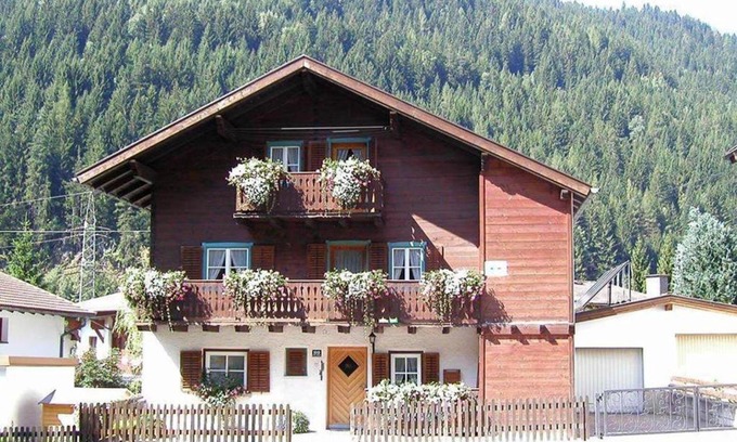 Flirsch House | Pet-Friendly Arlberghaus Rocks: Guest Rated 9.8/10