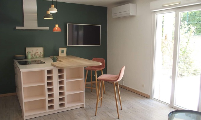 Arles Apartment | Arles, Lovely, light-filled T2 apartment with garden just a few minutes from the town center.