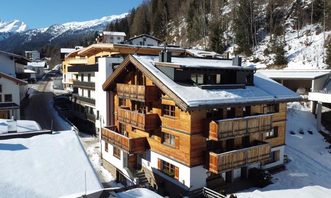 Sankt Anton am Arlberg Apartment | Discover Comfort at ARLhome Lodge - Your Arlberg Retreat
