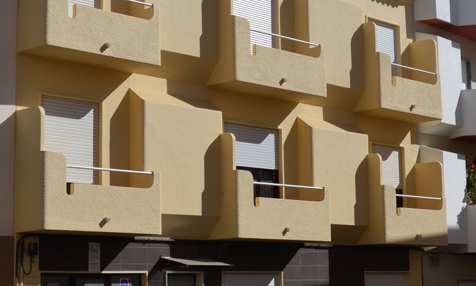 Armacao de Pera Apartment | Oceanfront Armação Beach Residences with Spa & Breakfast