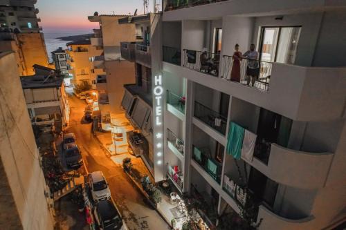 Kodrra Hotel | Discover Armar Hotel: Family-Friendly with Breakfast Included