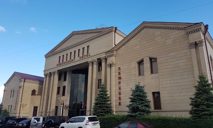 Yerevan Hotel | Explore the Armenian Royal Palace with Ocean Views & Pools