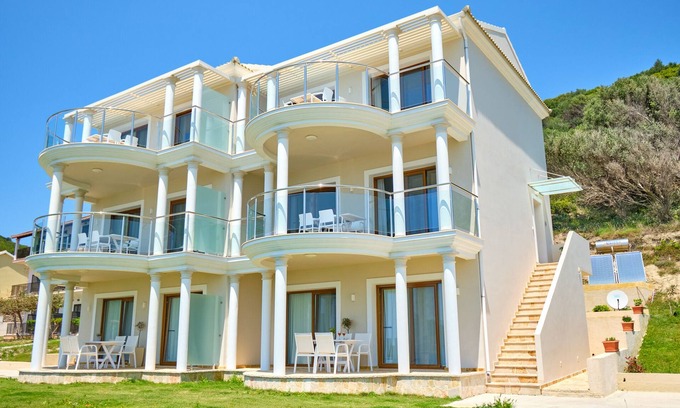 Afionas Apartment | Experience Armikes Beachfront Suite with Ocean Views & Pool