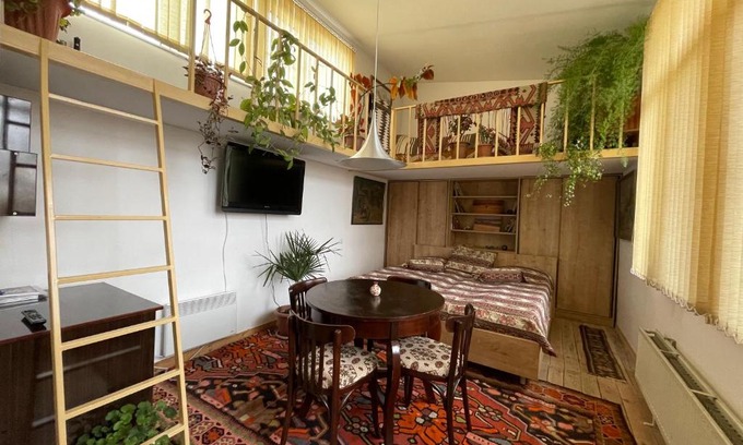 Gyumri Bed & Breakfast | Cozy Armine's B&B: Pet-Friendly Retreat with High Ratings