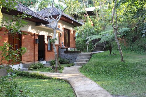 Tegallalang House | Discover Arnata Guest House & Yoga Experience for Everyone