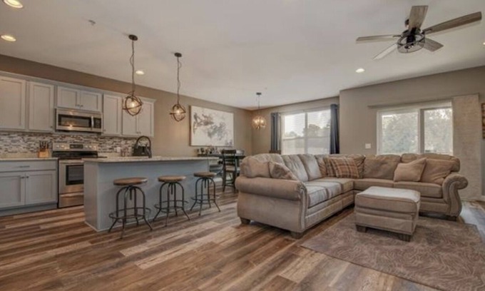 Milford Condo | Premier 2 Bedroom Condo at Arnold's Park, Steps from Fun!