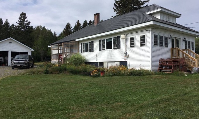 Oxbow House | Idyllic Aroostook County Cottage: Nature, Wildlife & Fishing