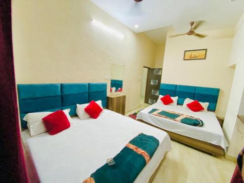 Amritsar House | Pet-Friendly Arora Classic Guest House with Great Amenities