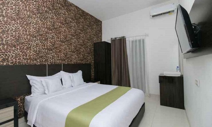 Serpong Hotel | Budget-Friendly Arotel BSD Serpong with Wheelchair Access