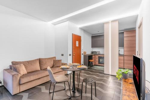 Zona Padova Apartment | Romantic Stay at ARQ14 Near Duomo-Loreto - Family & Pet Friendly