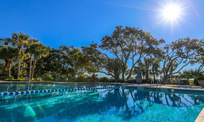 Isle of Palms House | Unforgettable Array of Sunshine Condo with Oceanfront Views
