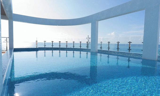 Gulhi Hotel | Arrival Beach and Spa at Gulhi
