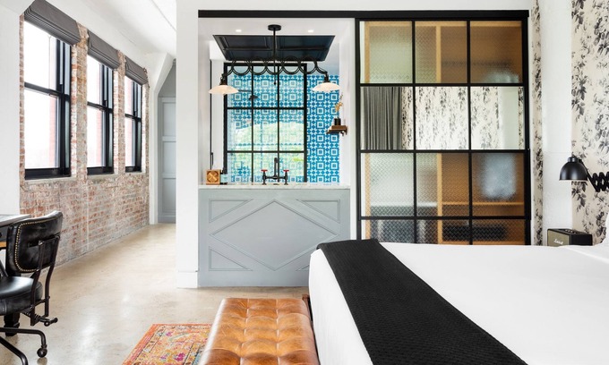 South Main Historic District Hotel | Experience ARRIVE Memphis: Pet-Friendly & Top-Rated Stay