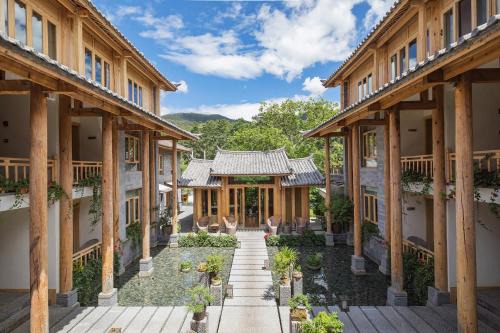 Shuhe Old Town Hotel | Indulge at Arro Khampa by Zinc Journey Lijiang, 5-Star Stay