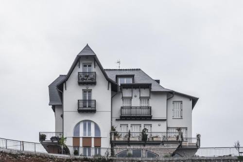 Hondarribia Apartment | Discover ARROKAGAIN HOME: Rated 9.7/10 for Families