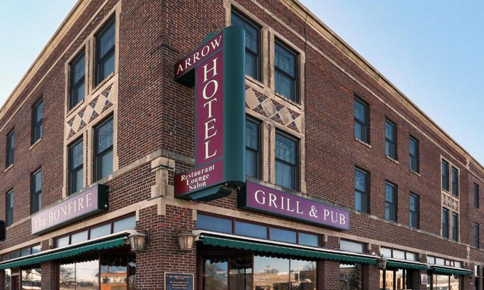 Broken Bow Hotel | Family-Friendly Arrow Hotel with Excellent Guest Ratings