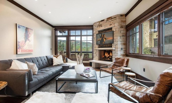 Empire Pass House | Family-Friendly Arrowleaf Lodge - 2 Bed Condo #109