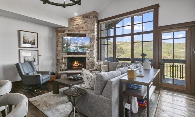 Empire Pass Apartment | Explore Arrowleaf Lodge: Family-Friendly Retreat in Deer Valley