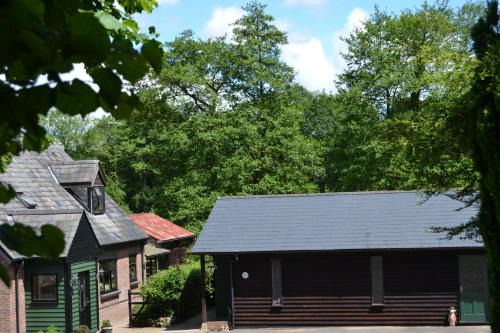 Kington House | Kid-Friendly Arrowwood Self Catering: Wagtail & Nuthatch