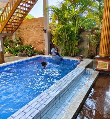 Watukarung House | Discover Arrys Watukarung Surfcamp: Oceanfront Retreat Awaits