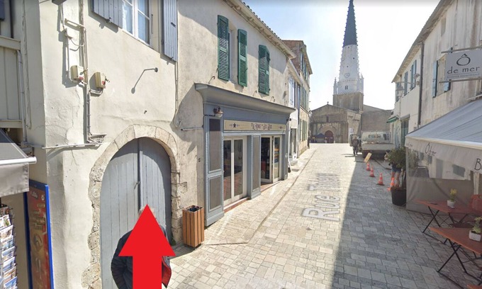 Bourgenay House | Discover ARS en Ré: Family-Friendly Getaway in Village Heart