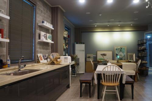 Suncheon House | Art and Stay: Family-Friendly Retreat for Creative Travelers