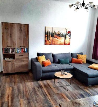 Plauen Apartment | Art ANTON - Stilvolle Wohnung mit Balkon, zentrumsnah