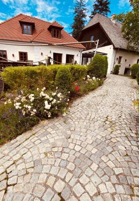 Grinzing Apartment | Discover Art Apartments Sievering: Guest Rated 9.7/10