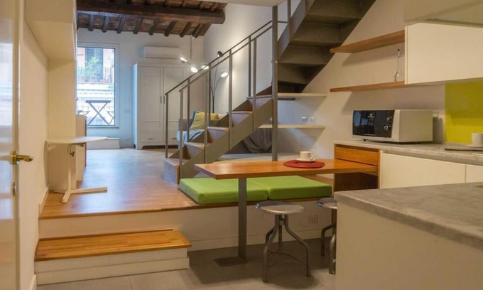 Rione XIV Borgo Apartment | Art Atelier Terrazza Borgo: Highly Rated & Family-Friendly