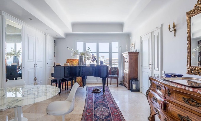 Cannes Apartment | Elegant Art Deco Apartment with Breathtaking Cannes Bay Views