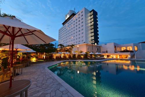 Taketomi-jima Taketomi-cho Resort | Art Hotel Ishigakijima: Family-Friendly with Pool & Hot Tub