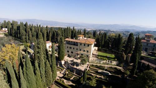 Oltrarno Hotel | Experience Art Hotel Villa Agape: Pet Friendly & 9/10 Rated