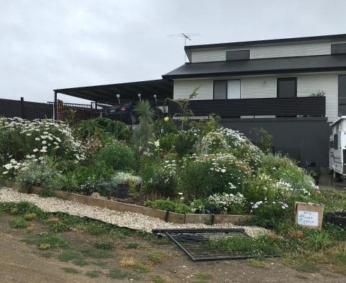 Huonville Bed & Breakfast | Art House: Guest Rated 8.2 with Restaurant & Kitchen