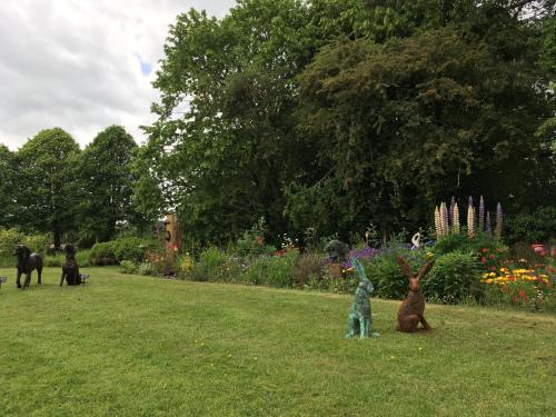 Llanvair Kilgeddin Bed & Breakfast | Guest Rated: Art House B & B with a 9.1/10 Experience